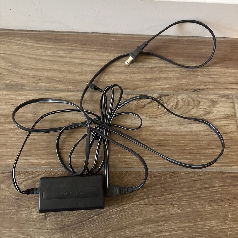 SONY AC-L10A AC Power Adapter 8.4VDC 1.5A Camcorder Charger GENUINE OEM